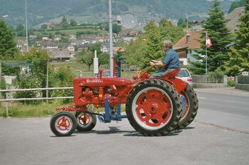 Restauration Traktor Farmall C