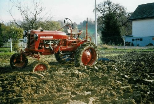 Restauration Traktor Farmall Cub